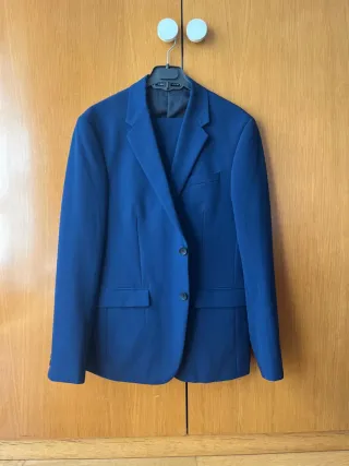Traje Zara azul completo