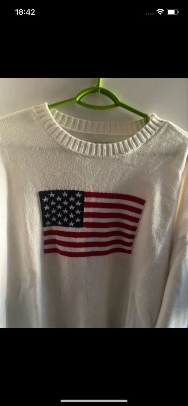 Jersey Hollister blanco con bandera USA
