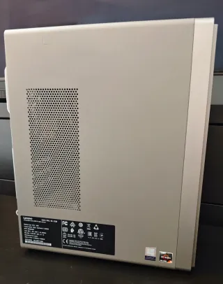 Lenovo IdeaCentre 5 14ARE05 completo