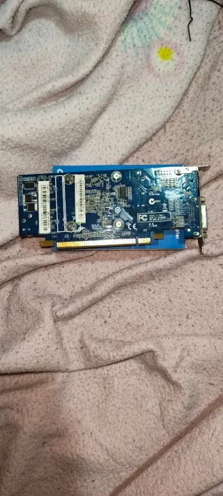 Tarjeta Gráfica Nvidia Geforce 315
