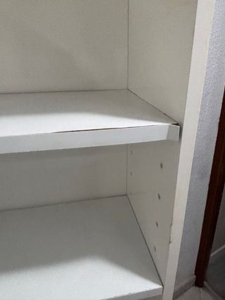 Armario de baño blanco
