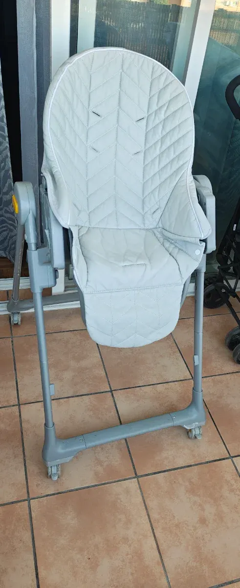 Trona bebé gris acolchada kinderkrat