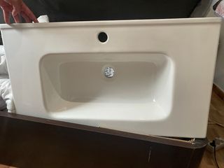 Lavabo de cerámica blanco