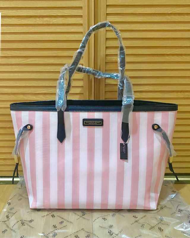 Bolso Victoria's Secret Rayas Rosa y Blanco