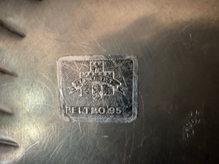 Antico cofanetto in peltro lavorato