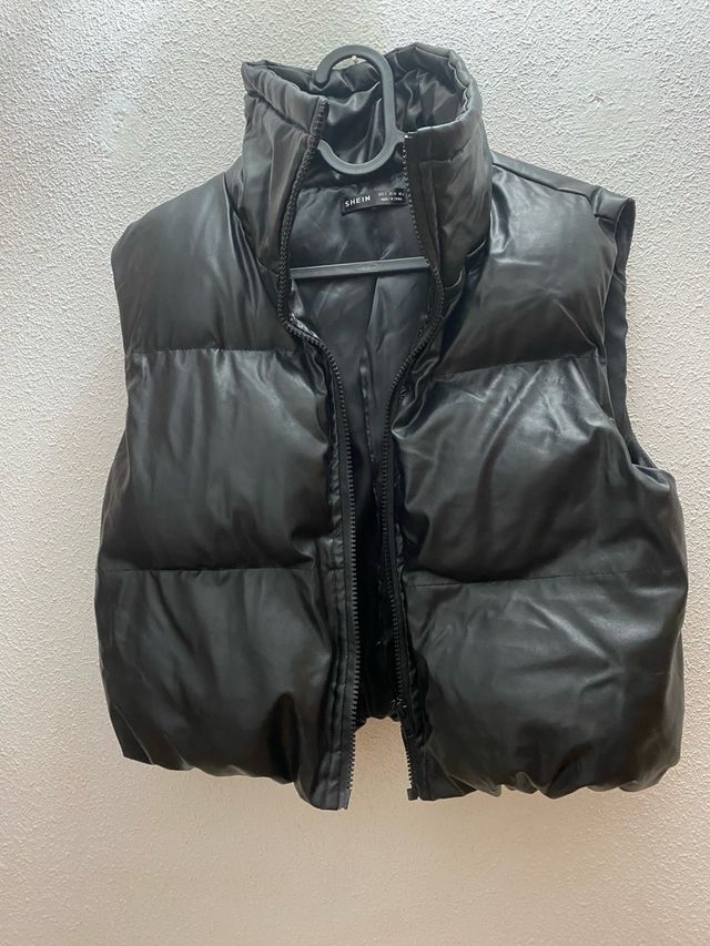 Chaleco efecto piel Shein negro