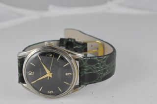 Reloj de cuerda HAMPDEN negro y dorado