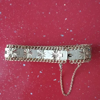Pulsera bisutería dorada