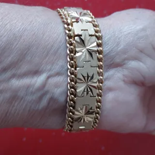 Pulsera bisutería dorada