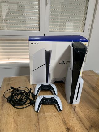 Playstation 5 Slim lector y dos mandos 