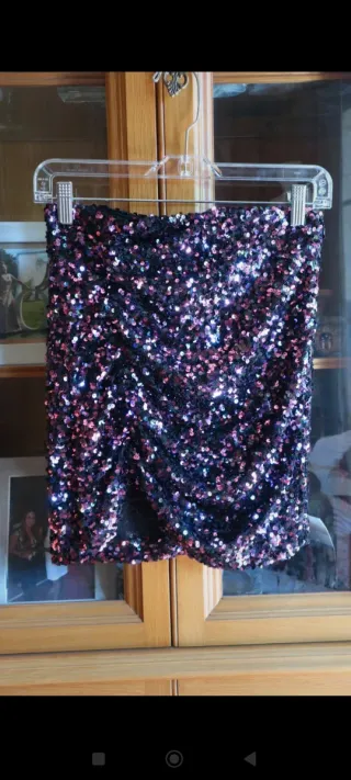 Falda Stradivarius Talla S lentejuelas