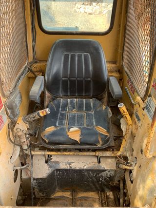 Minicargadora new holland L553