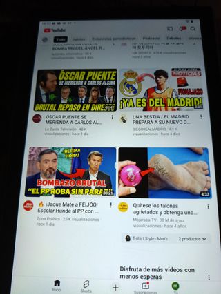 Tablet con diseño deportivo. Tiene 2 meses
De poco