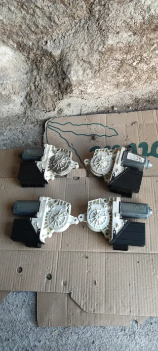 Motores Elevalunas Seat (4 Unidades)