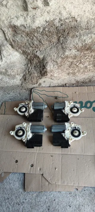 Motores Elevalunas Seat (4 Unidades)