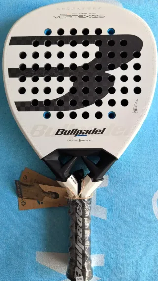 Pala de pádel Bullpadel Vertex 05