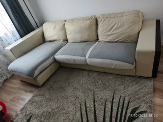 Sofá seccional de cuero beige