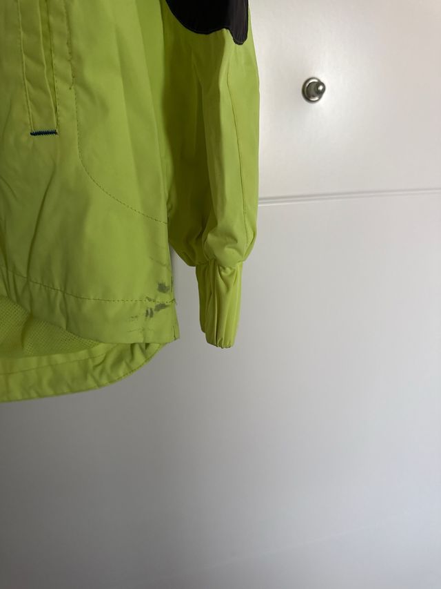 Chaqueta TENTH neón