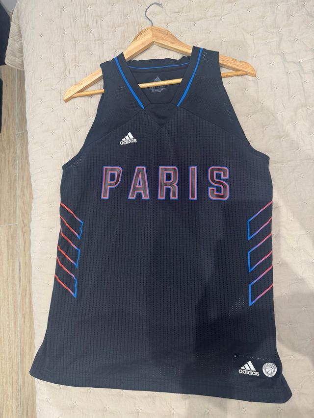 Camiseta Baloncesto Adidas Paris Negra