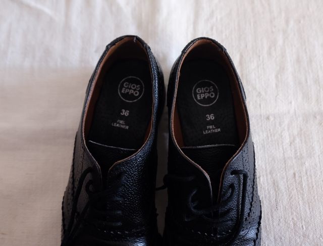 Zapatos de piel con cordones Gioseppo