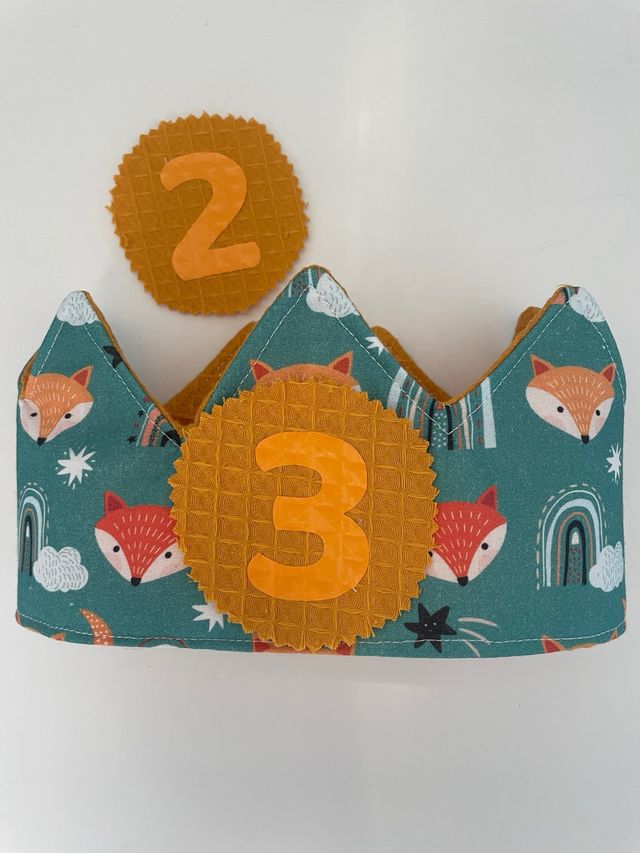 Corona cumpleaños infantil con números