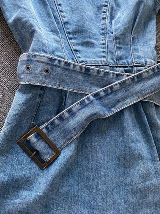 Vestido vaquero con cinturón