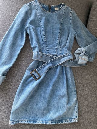 Vestido vaquero con cinturón