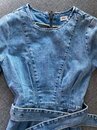 Vestido vaquero con cinturón