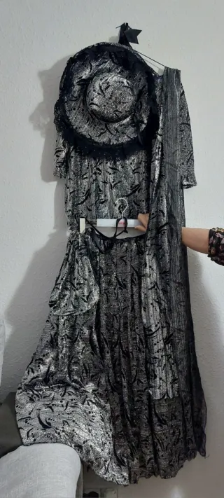 Disfraz época plateado y negro talla única