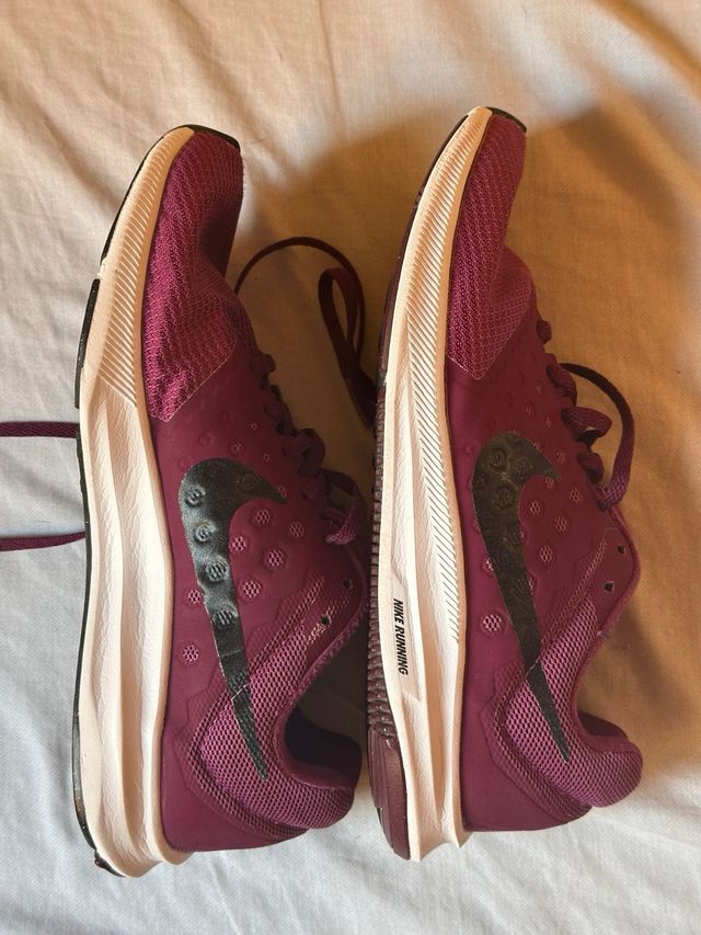 Zapatillas Nike Running burdeos mujer talla 39