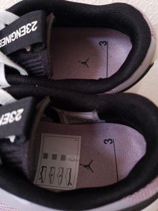 Jordan Auténticas Talla 37.5