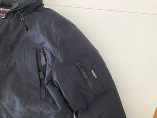 Geographical Norway. Parka negra. Talla L