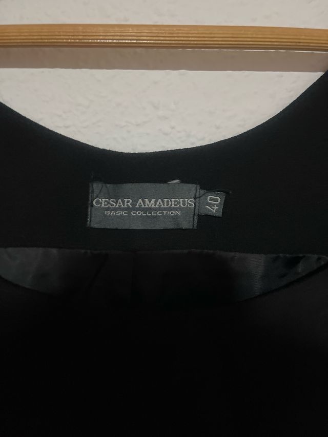 Top negro sin mangas