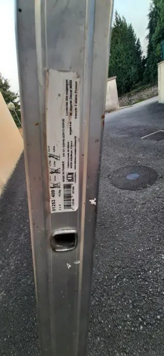 Escalera extensible de aluminio