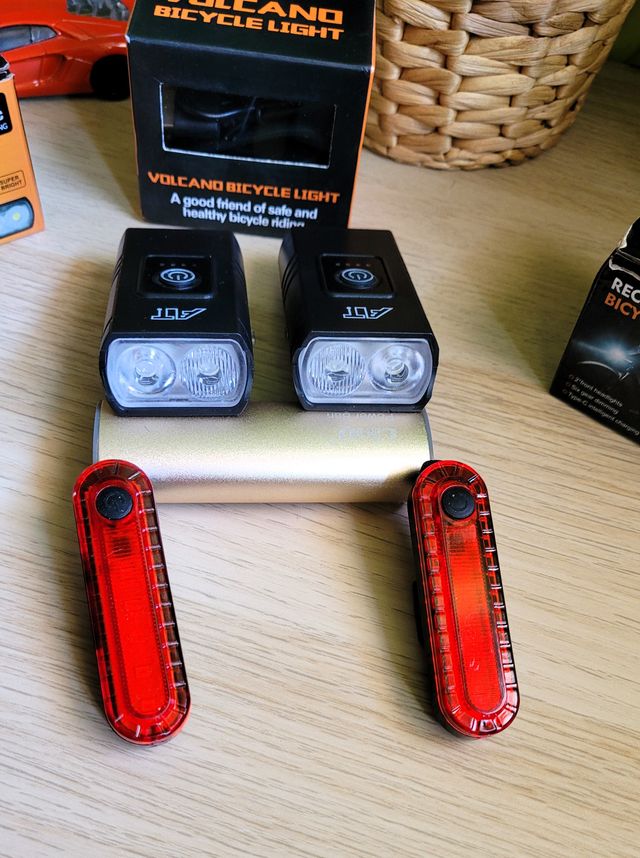 4 Fari LED Bici E-bike MTB BMX Monopattino