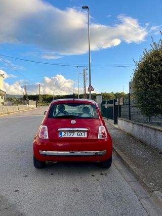 FIAT 500 TIENE 131MIL kM