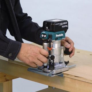 Makita DRT50ZJX2 Fresadora a Batería