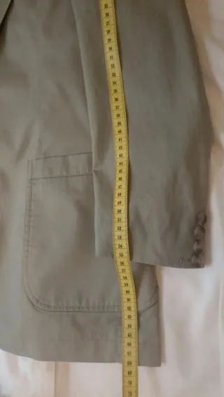 Americana Álvaro Moreno. Talla 50
