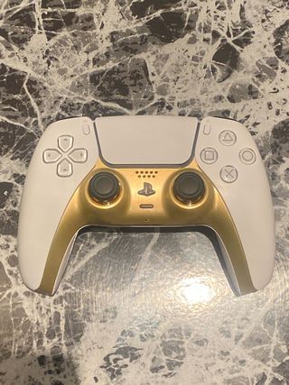 Mando PS5 Custom Blanco y Dorado
