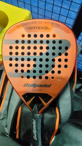 Pala Bullpadel Vertex 04 Comfort 2025