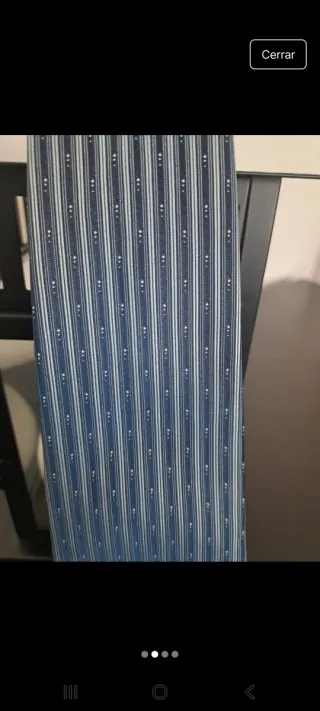 Corbata azul y gris con rayas