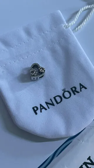 Pandora Corazón Huellas Plata 925