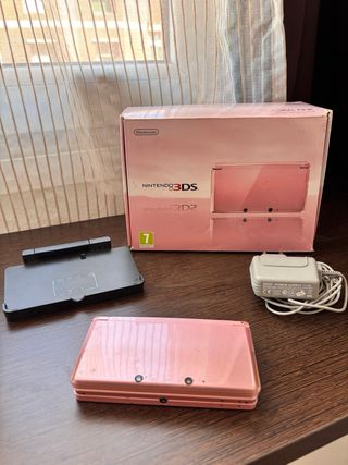 Nintendo 3DS Rosa Coral con cargador y base
