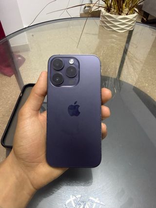 iPhone 14 Pro Morado