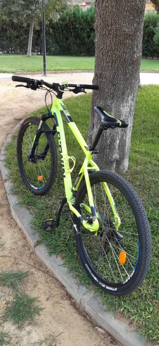 Bicicleta B-Twin Rockrider 520 Talla L