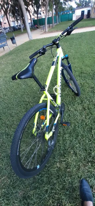 Bicicleta B-Twin Rockrider 520 Talla L