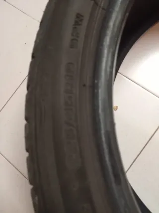 2 Ruedas 225/45/R19 Seminuevas