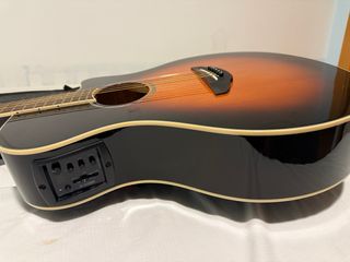 Yamaha APX600 OVS Guitarra Acústica