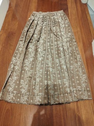 Traje Baturra Beige y Marrón