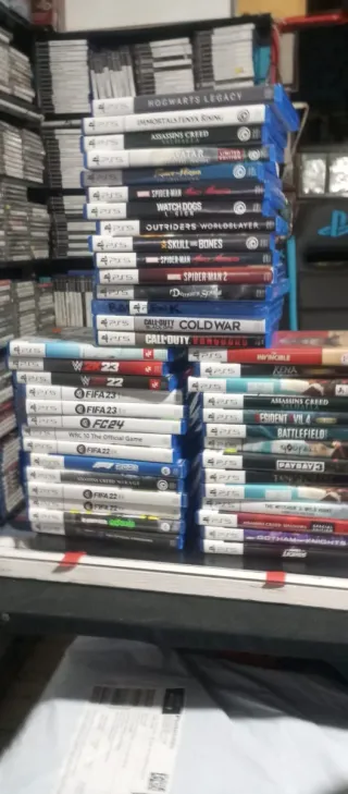 Giochi PS5: prezzi dai 25/45€
Chiedere in chat